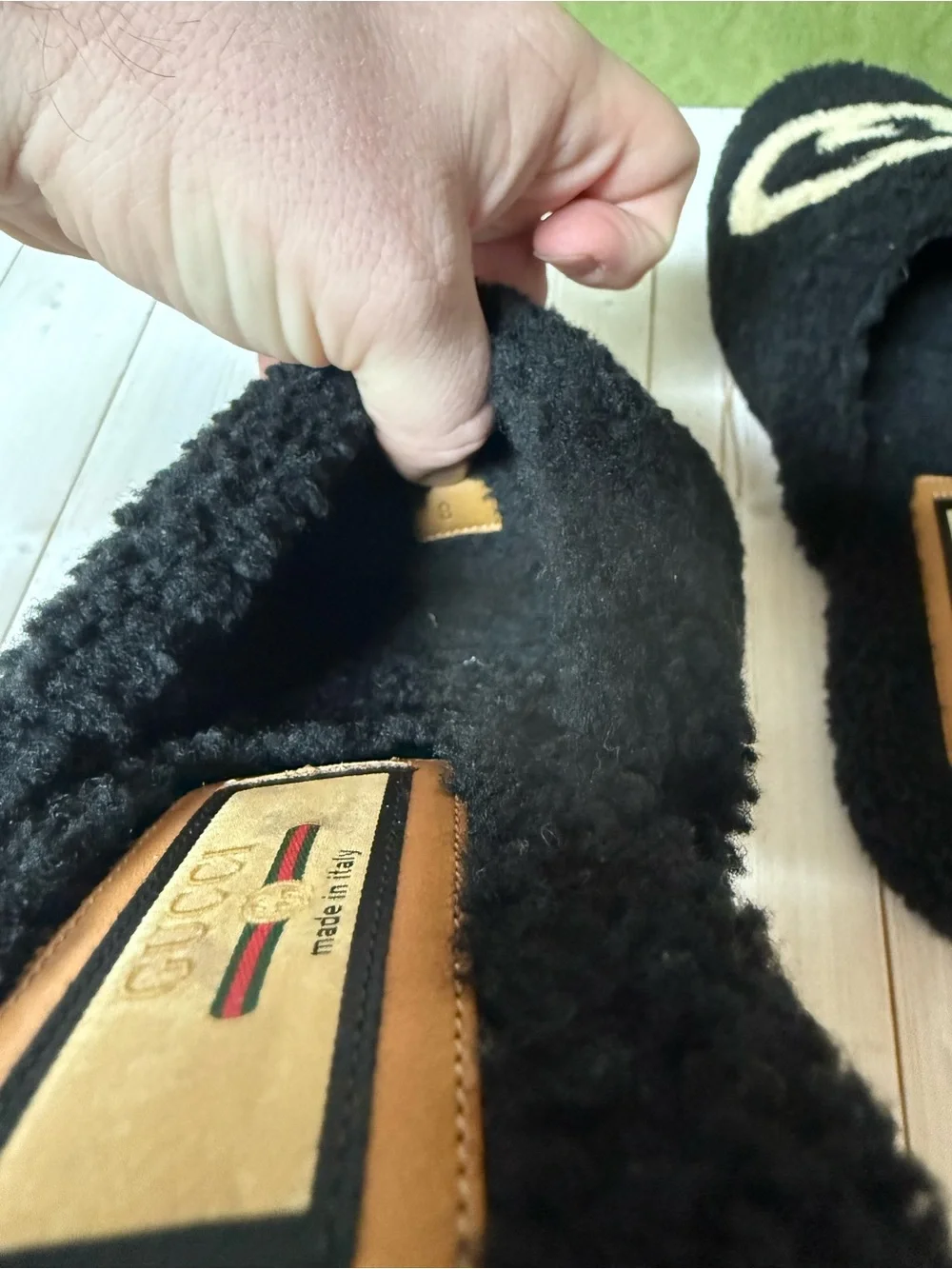 Gucci Faux Shearling Interlocking G Eileen Slipper Mules Black Sz 8G / 8.5US